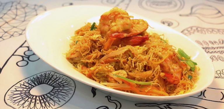 Yellow Curry Stir-Fried noodles